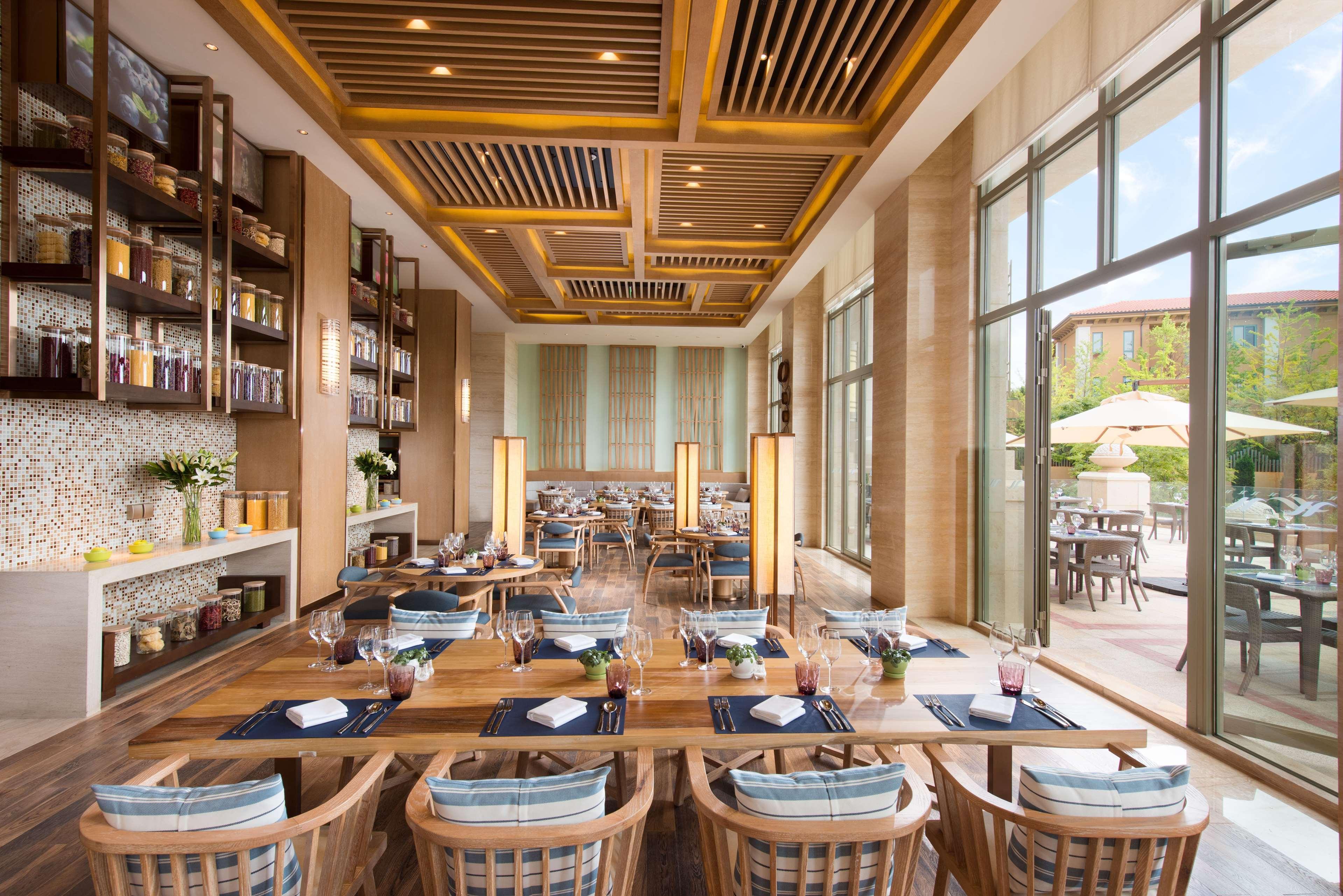 Hilton Yuxi Fuxian Lake Chengjiang  Exterior photo