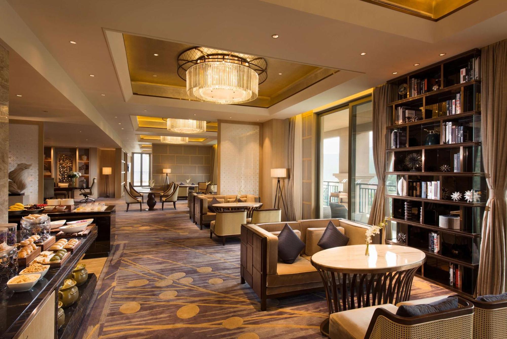 Hilton Yuxi Fuxian Lake Chengjiang  Exterior photo