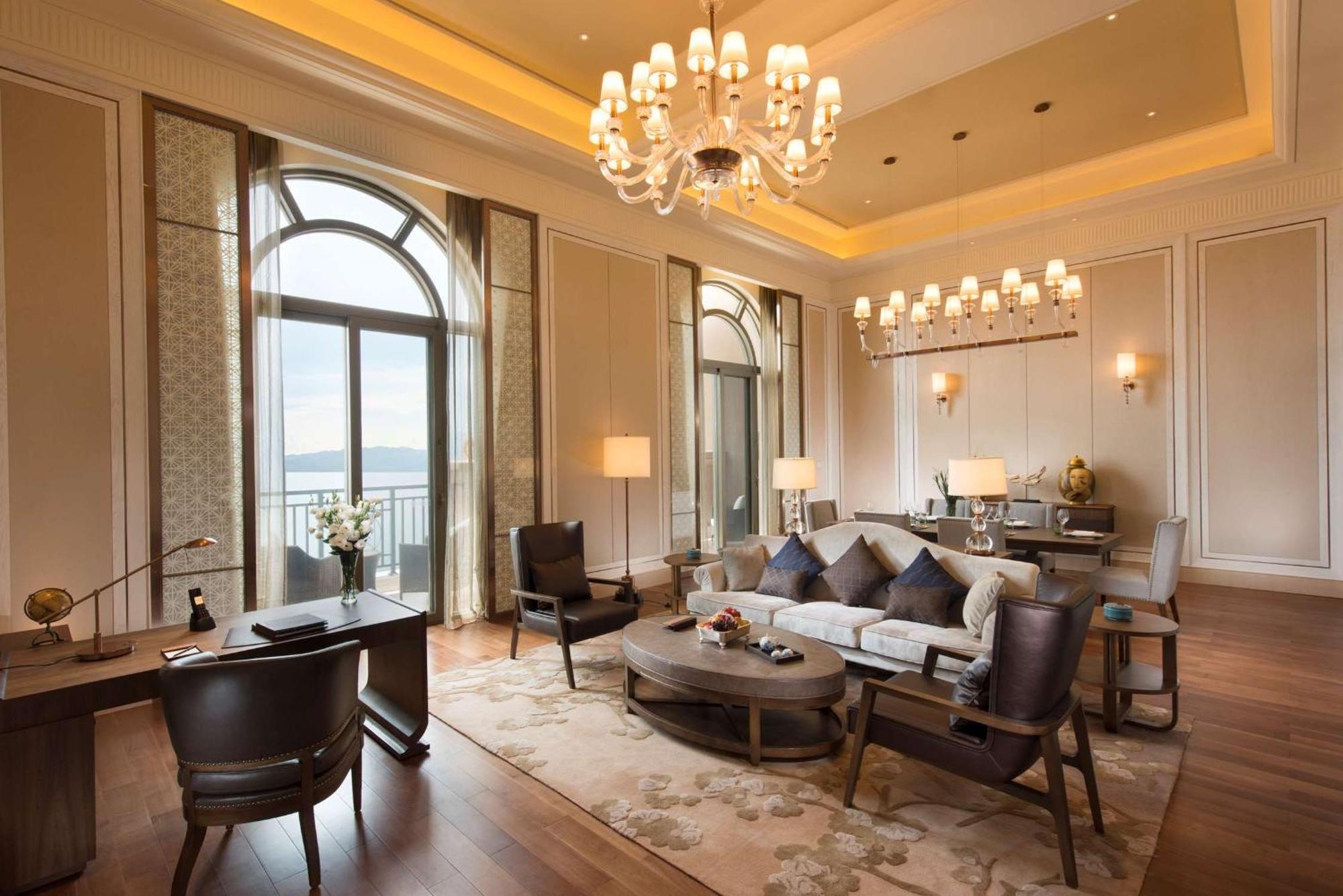 Hilton Yuxi Fuxian Lake Chengjiang  Exterior photo