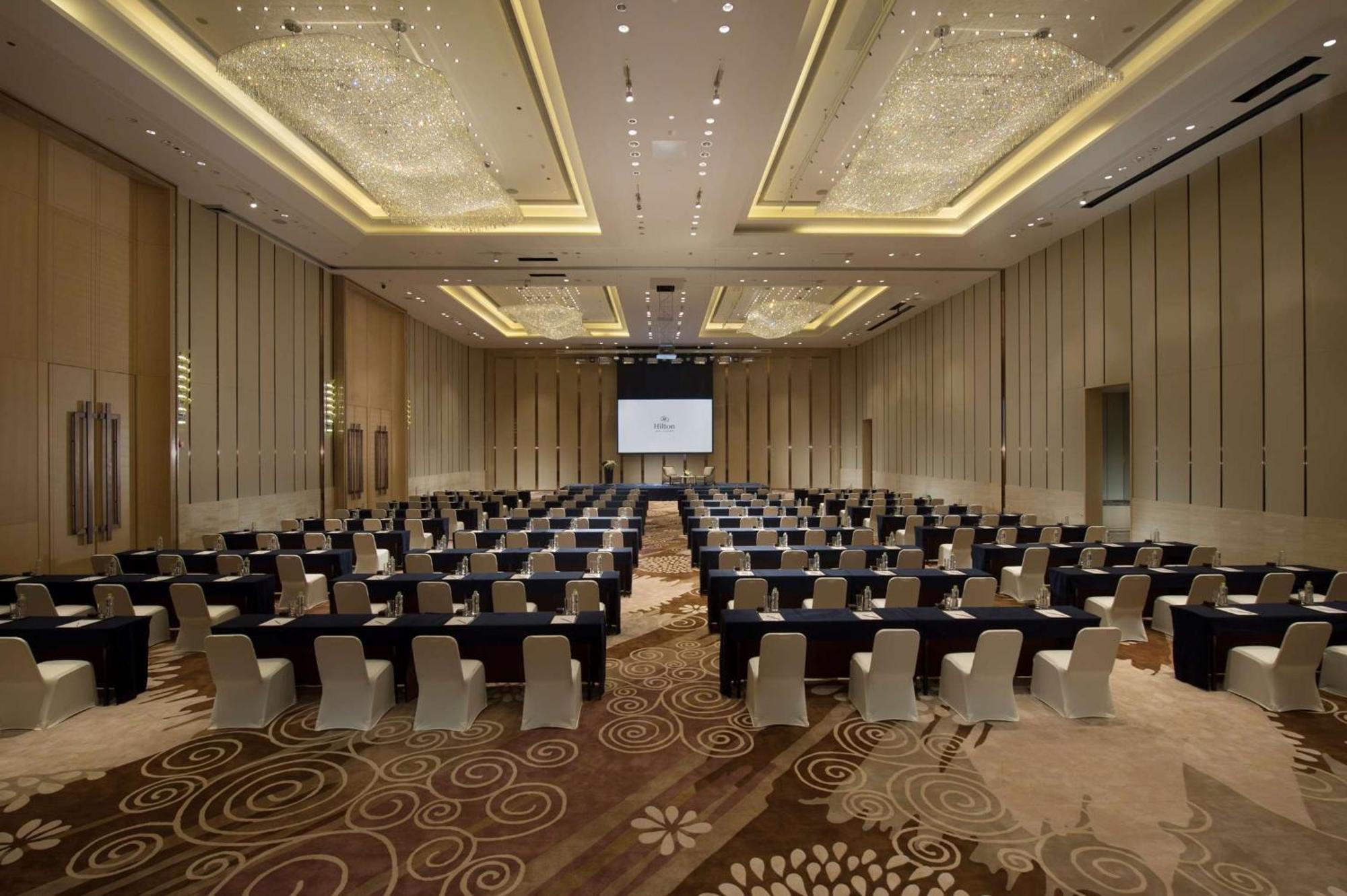 Hilton Yuxi Fuxian Lake Chengjiang  Exterior photo